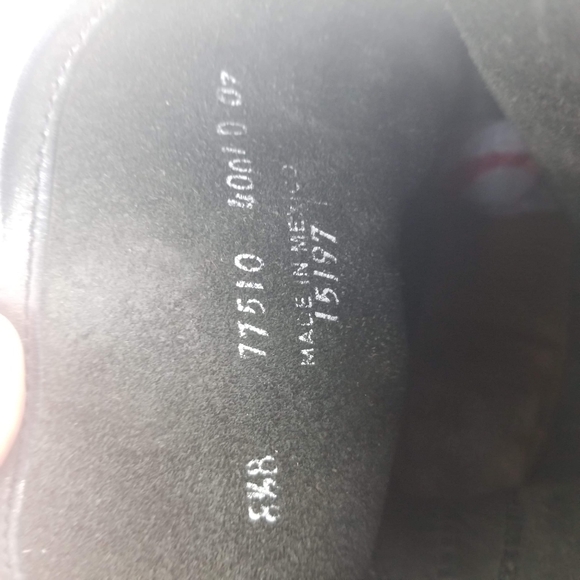 Frye Veronica ShortDistressed black leather boots - Picture 8 of 11